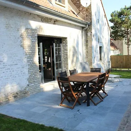 Le Pigeonnier * Campagne-les-Guines